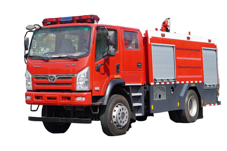 Can a firefighter drive a fire truck Chinese