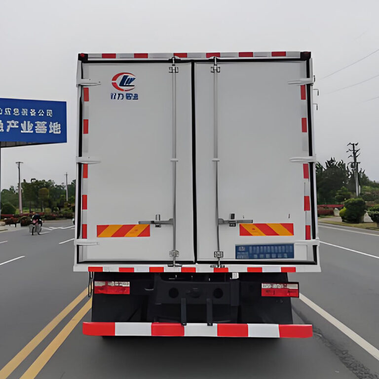 Industrial Waste Crusher Truck Mobile Shredder retailer