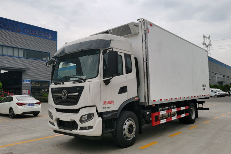 What is the difference between a freezer truck and a refrigerator truck maker