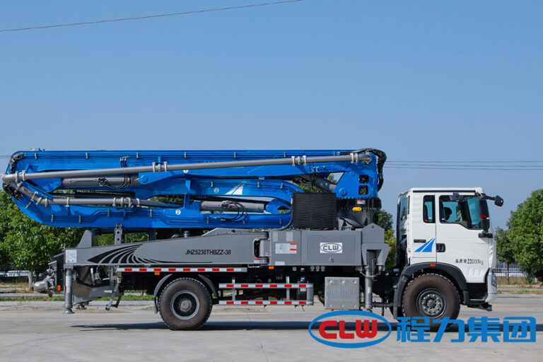 ما هو الفرق بين شاحنة المضخات وشاحنة المنصات النقالة الصين